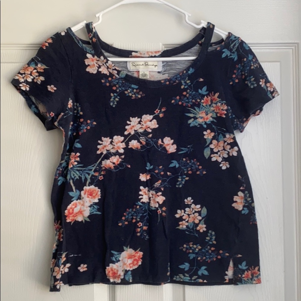 floral blouse